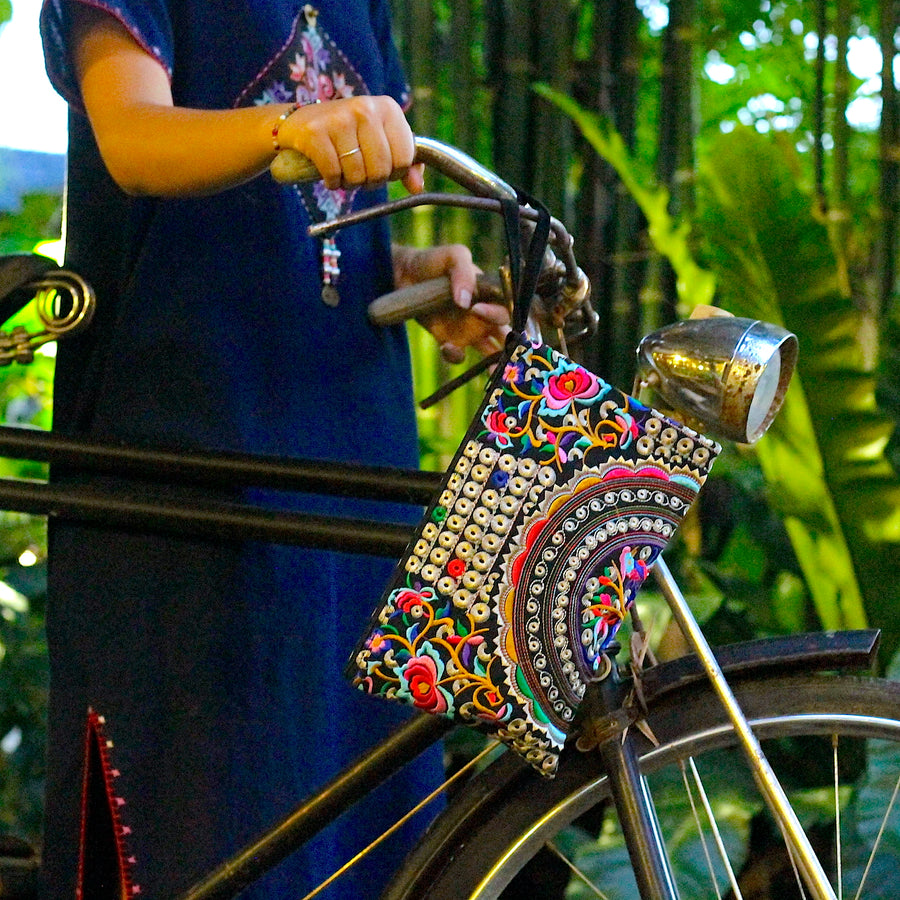 Sabai Jai Silver & Multicolor Rose Clutch side of bike